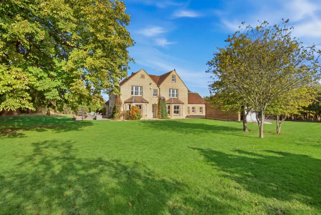 Main image of property: Berryfields Gated Road, Quainton, Buckinghamshire