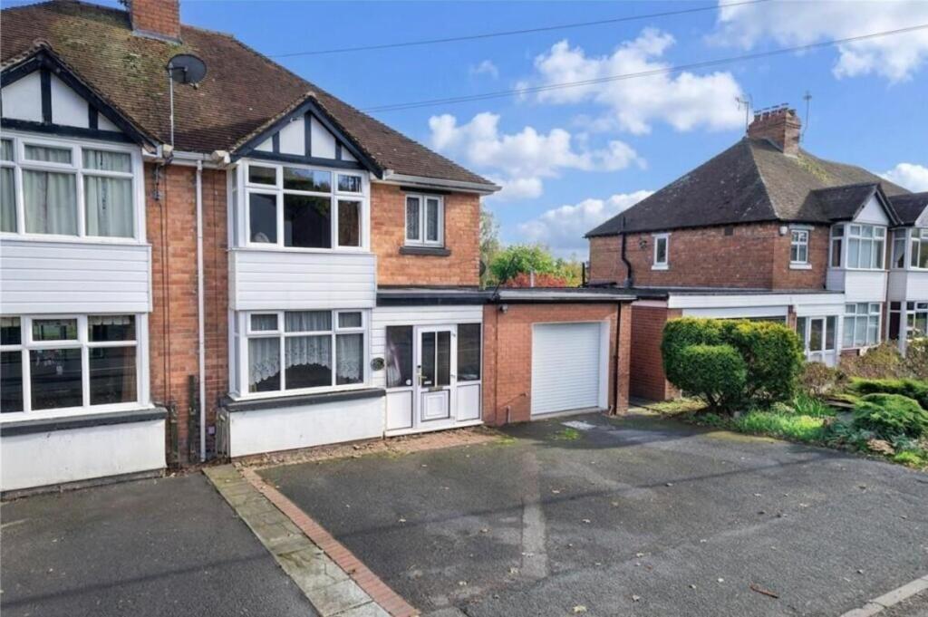 Main image of property: 15 The Crescent, Much Wenlock, Shropshire, TF13 6JF