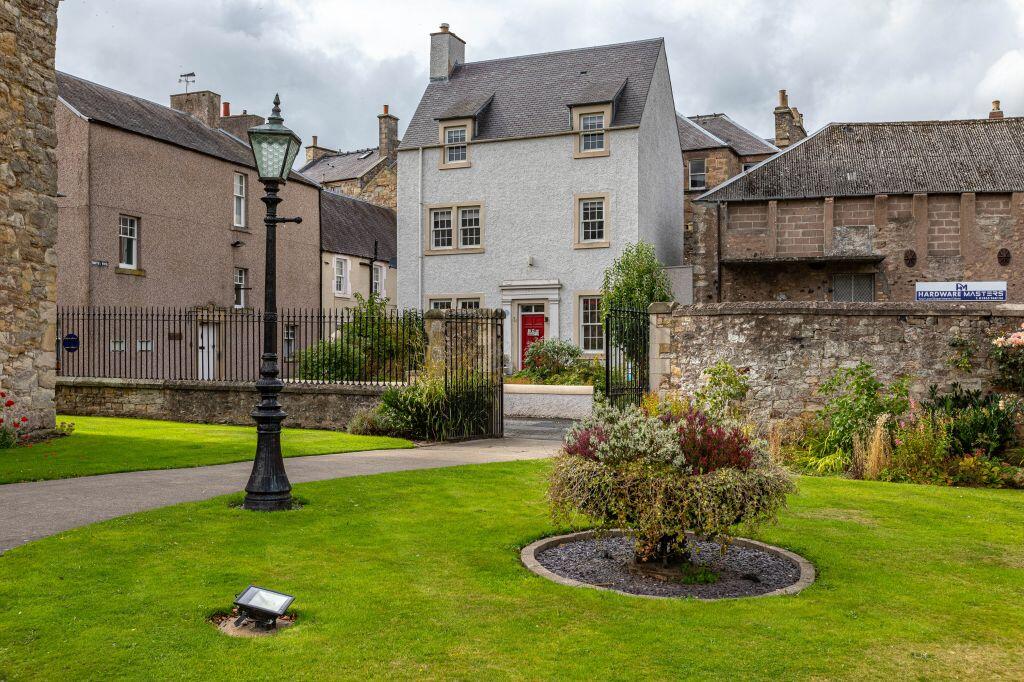 Main image of property: The Dolls House, Smith's Wynd, Jedburgh, TD8 6EP