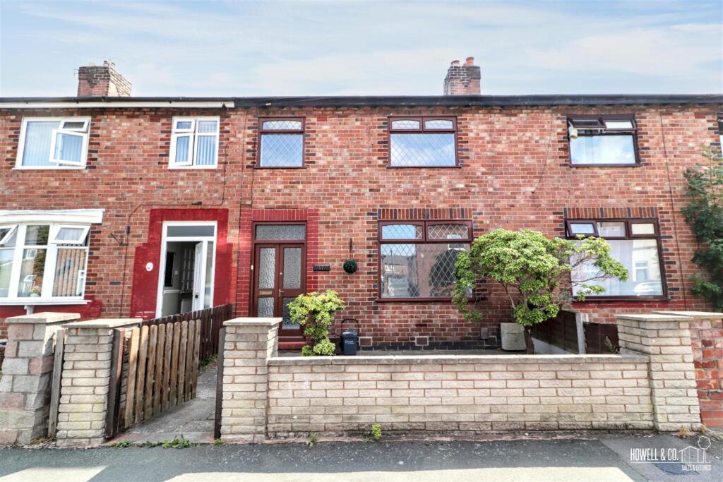 Main image of property: Charlton Street, WA4 1LX