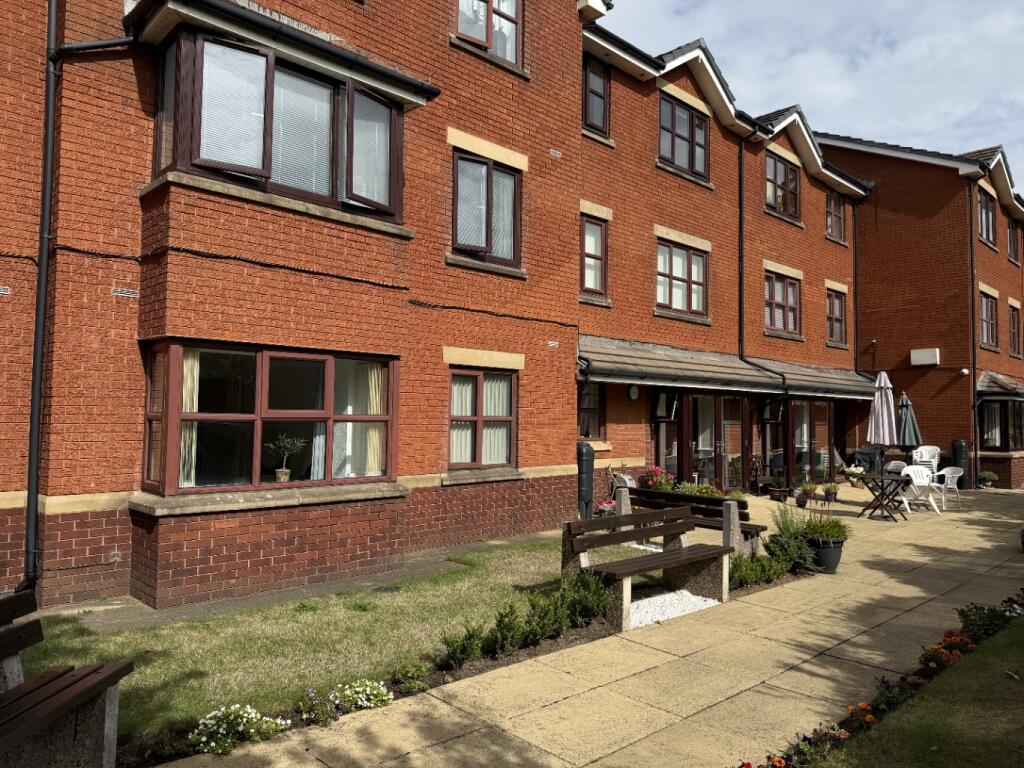 Main image of property: 2 Oxford Court 