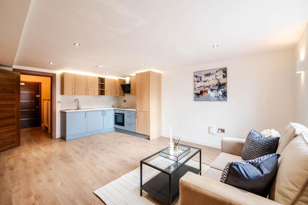 Main image of property: Flat, Crompton Street, Bury