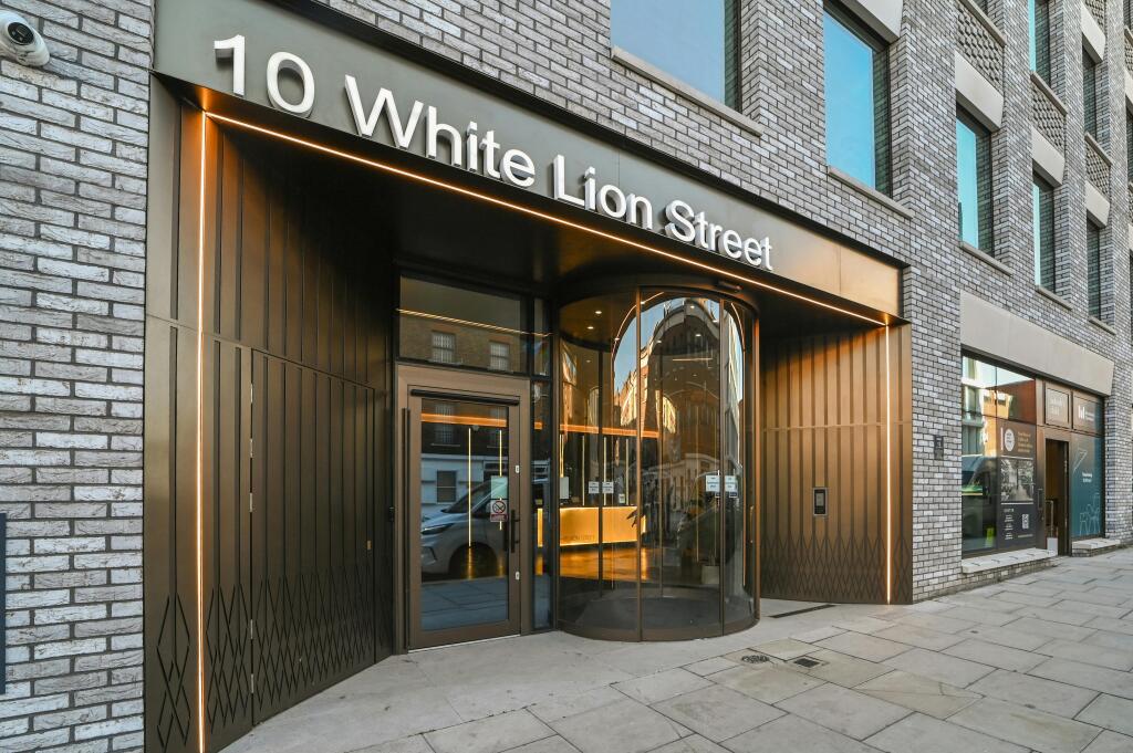 HTBC10WhiteLionStreet29.JPG