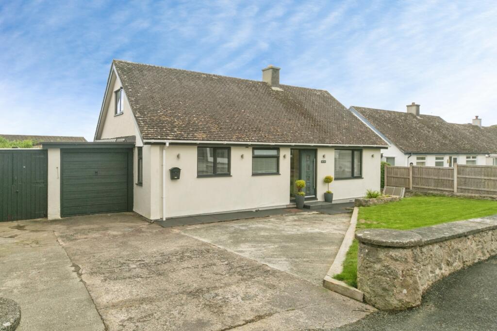 Main image of property: Rhianfa, Benllech, Isle Of Anglesey, Sir Ynys Mon, LL74