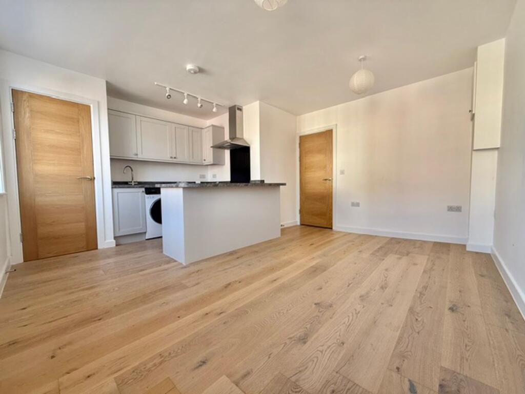 Main image of property: 10 Kinnings Row, Tonbridge, TN9