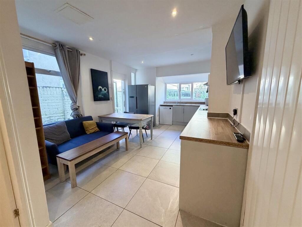 Main image of property: Malefant Street, Cathays, Cardiff, CF24 4QD