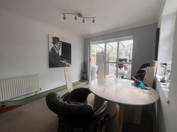 Dining Area 26