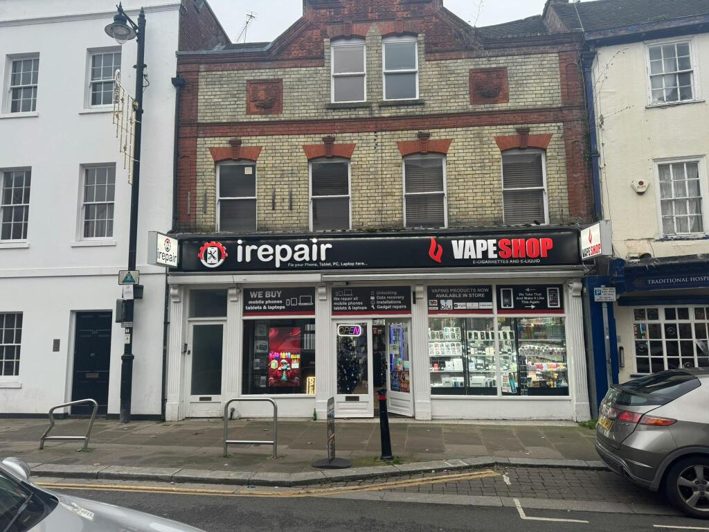 Main image of property: 128-130 Guildford Street, Chertsey, KT16 9AH