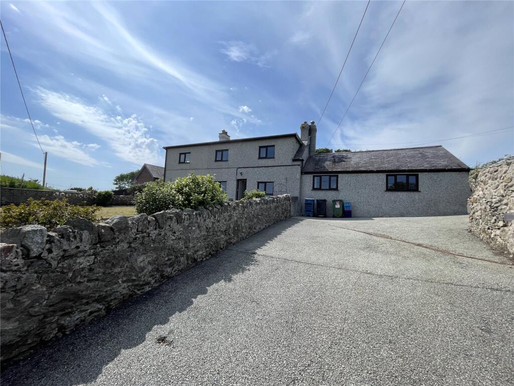 Main image of property: Lon Ganol, Llandegfan, Menai Bridge, Isle of Anglesey, LL59