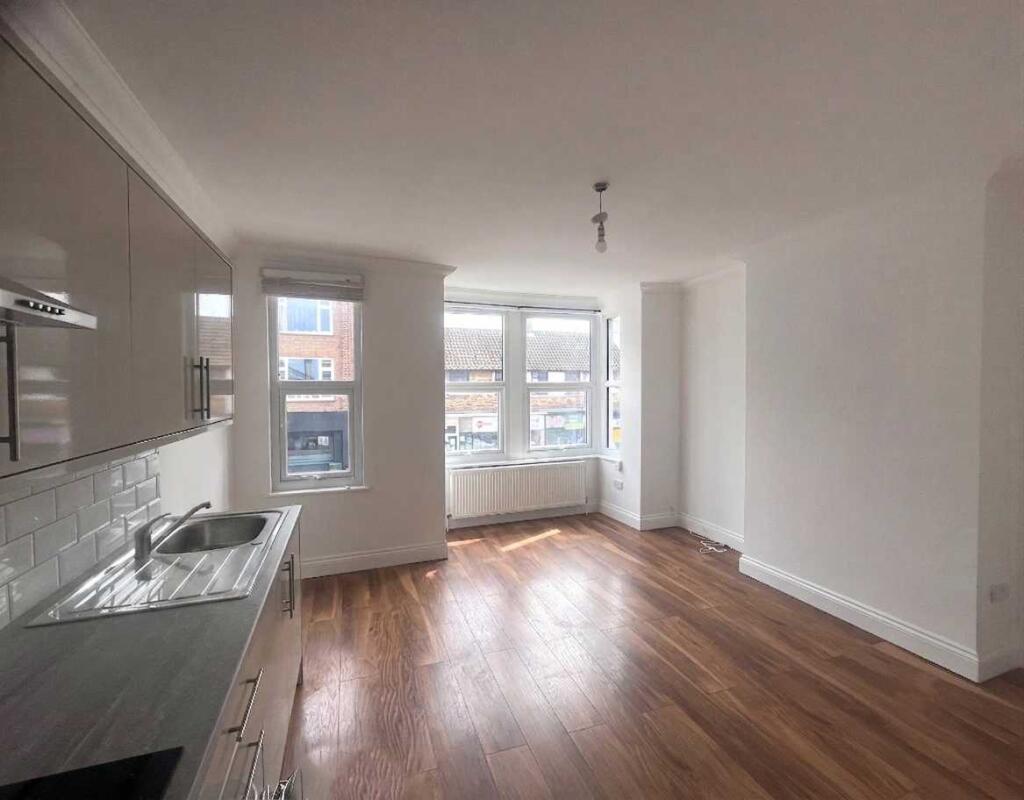 Main image of property: Rectory Grove, Leigh on Sea