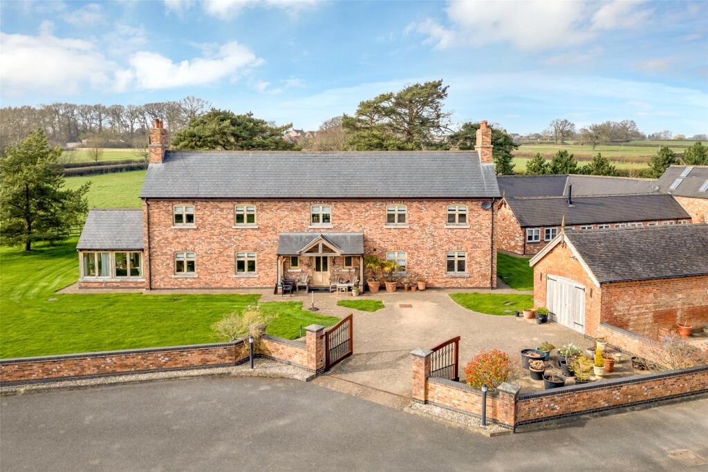 Main image of property: Barton Road, Carlton, Nuneaton