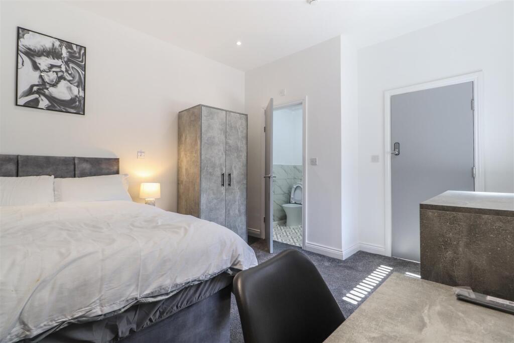 Main image of property: Coundon Road, City Centre, Coventry