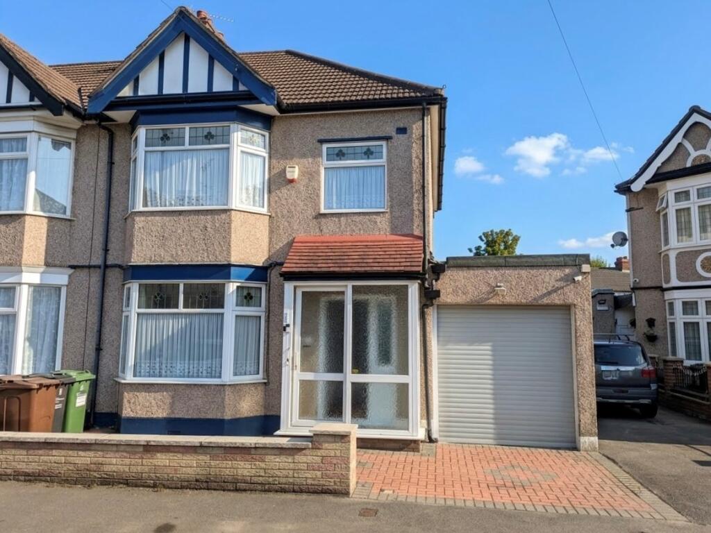 Main image of property: Woodlands Avenue, Chadwell Heath, Essex
