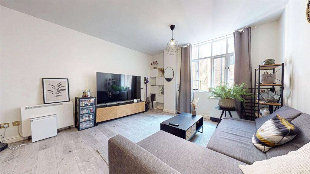 Main image of property: Whitworth House, 53 Whitworth Street, Manchester, M1
