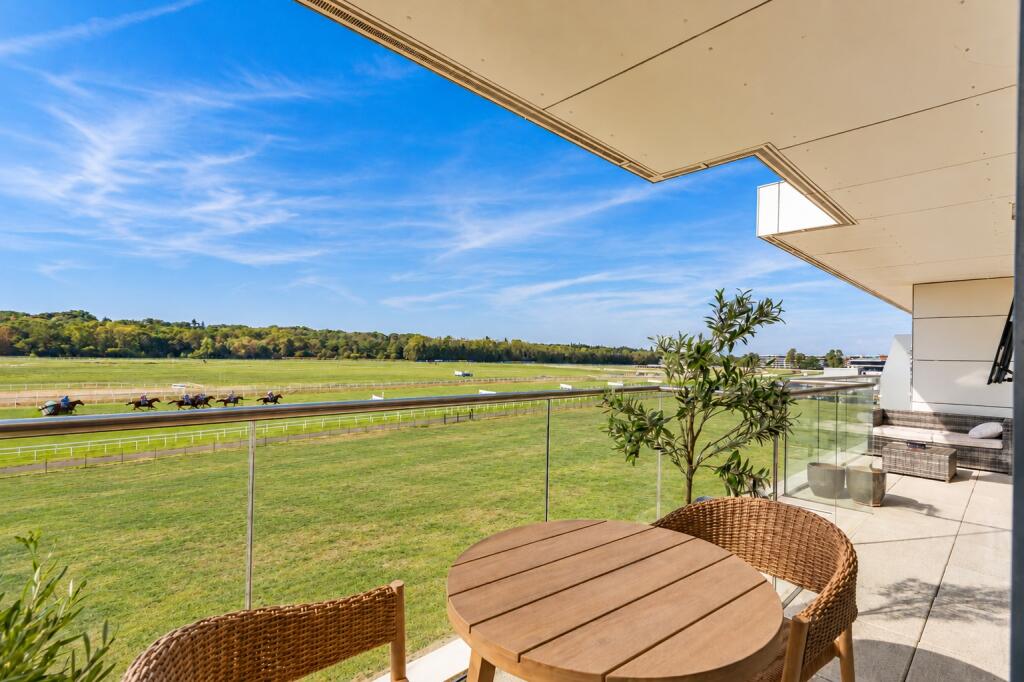 Main image of property: Kingman Way, Newbury, Berkshire, RG14