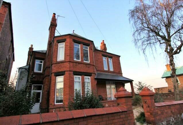 Main image of property: 25 Warwick Drive, Wallasey, Merseyside, CH45