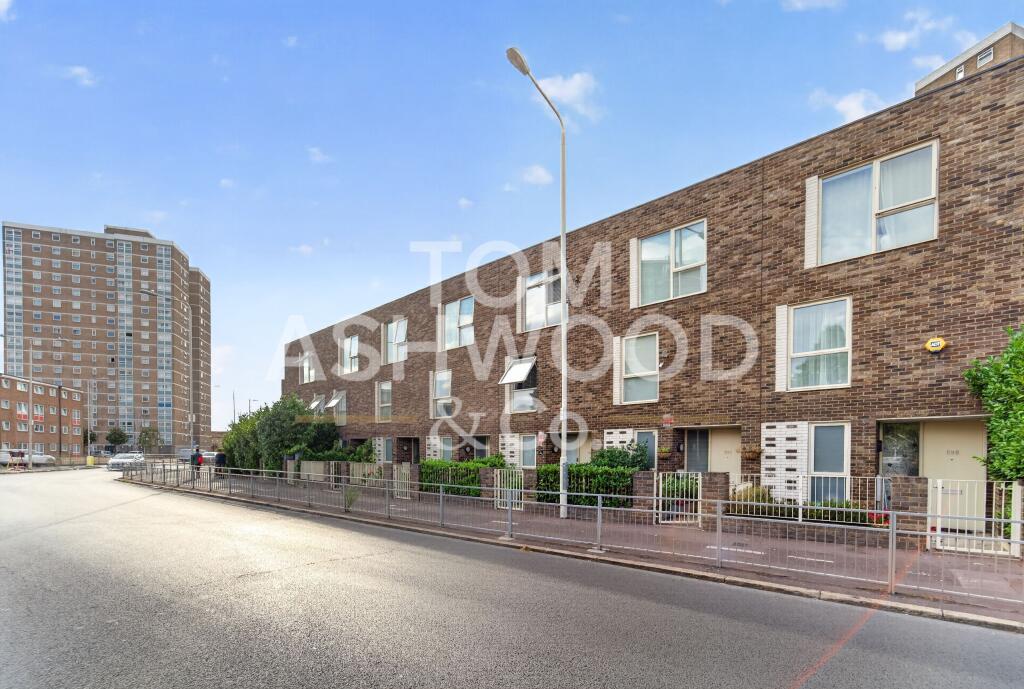 Main image of property: Wood Lane, Dagenham, RM8 1DR