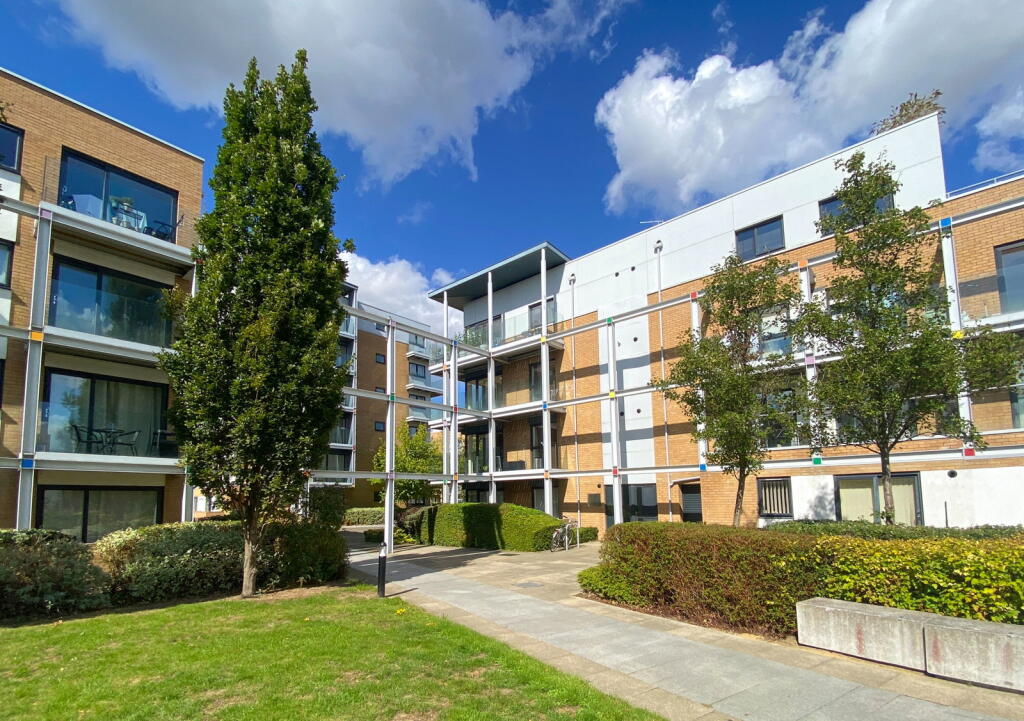 Main image of property: Cromwell Road , Cambridge, Cambridgeshire, CB1 3FA