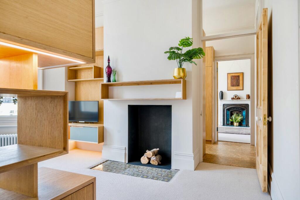 Main image of property: Palmeira Avenue Mansions, Hove, East Sussex, BN3