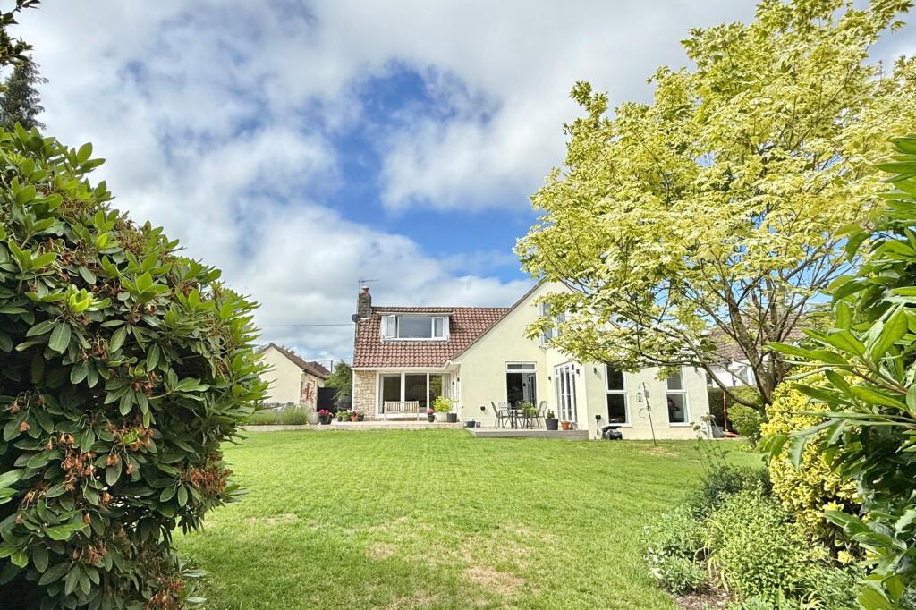 Main image of property: Oaks Drive, St. Leonards, BH24 2QR