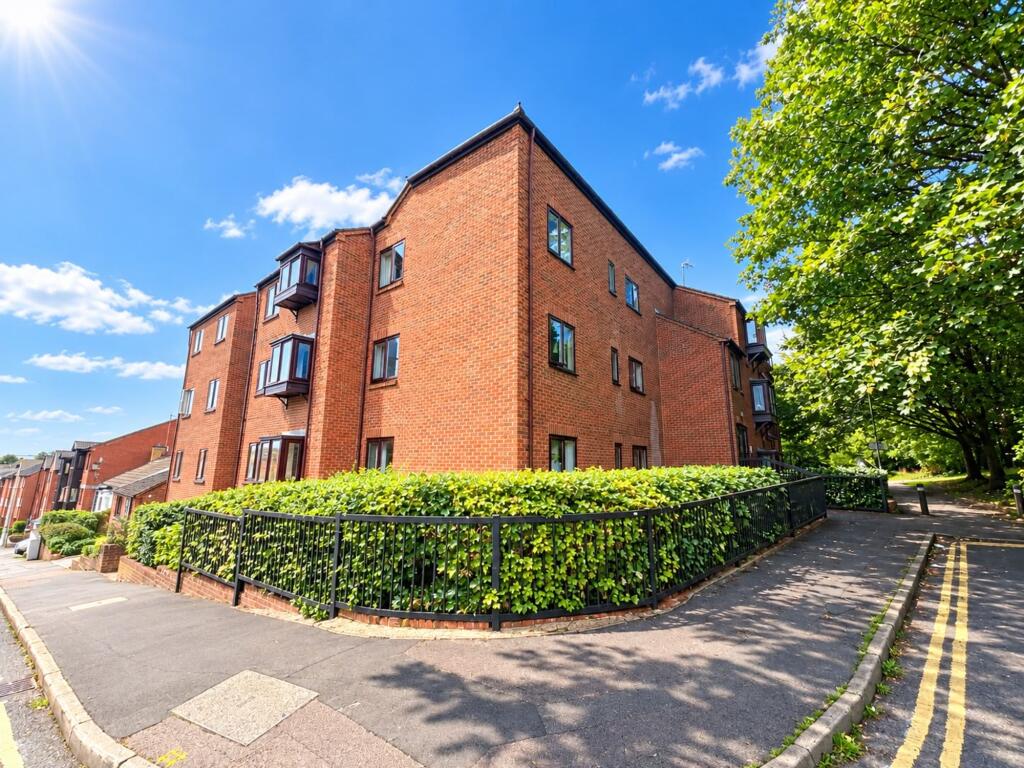 Main image of property: Britannia Road, Banbury, OX16