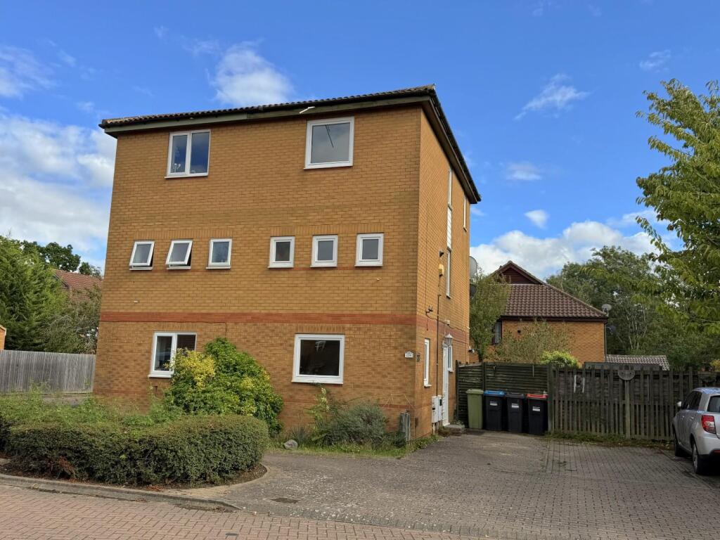 Main image of property: Calverleigh Crescent, Furzton, Milton Keynes