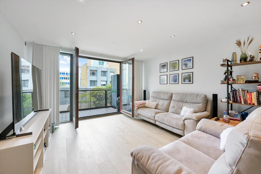 Main image of property: Naylor Building West, Assam Street, E1