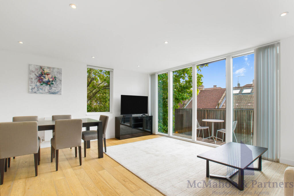 Main image of property: 115 Brandon Street, London, London, London, SE17