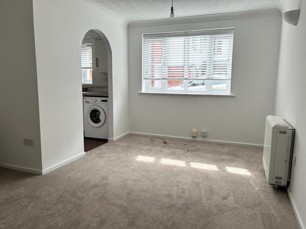 Main image of property: 19 Woburn