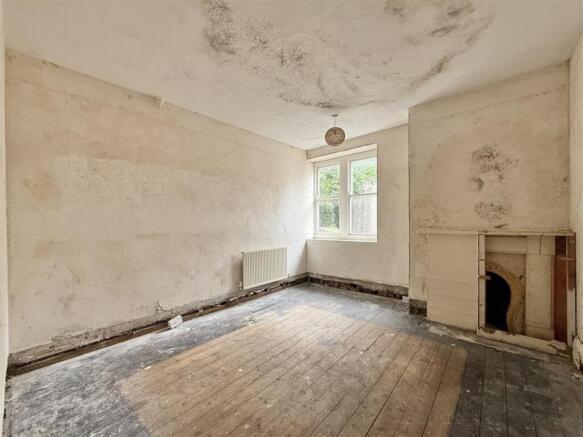 Upstairs  Bedroom.jpeg