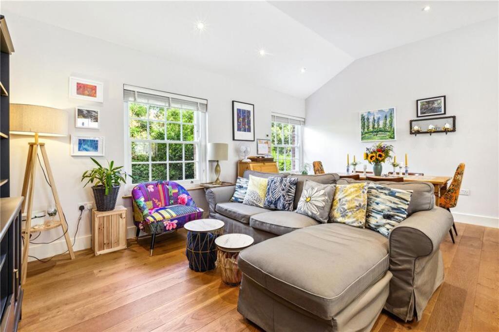 Main image of property: Railway Side, Barnes