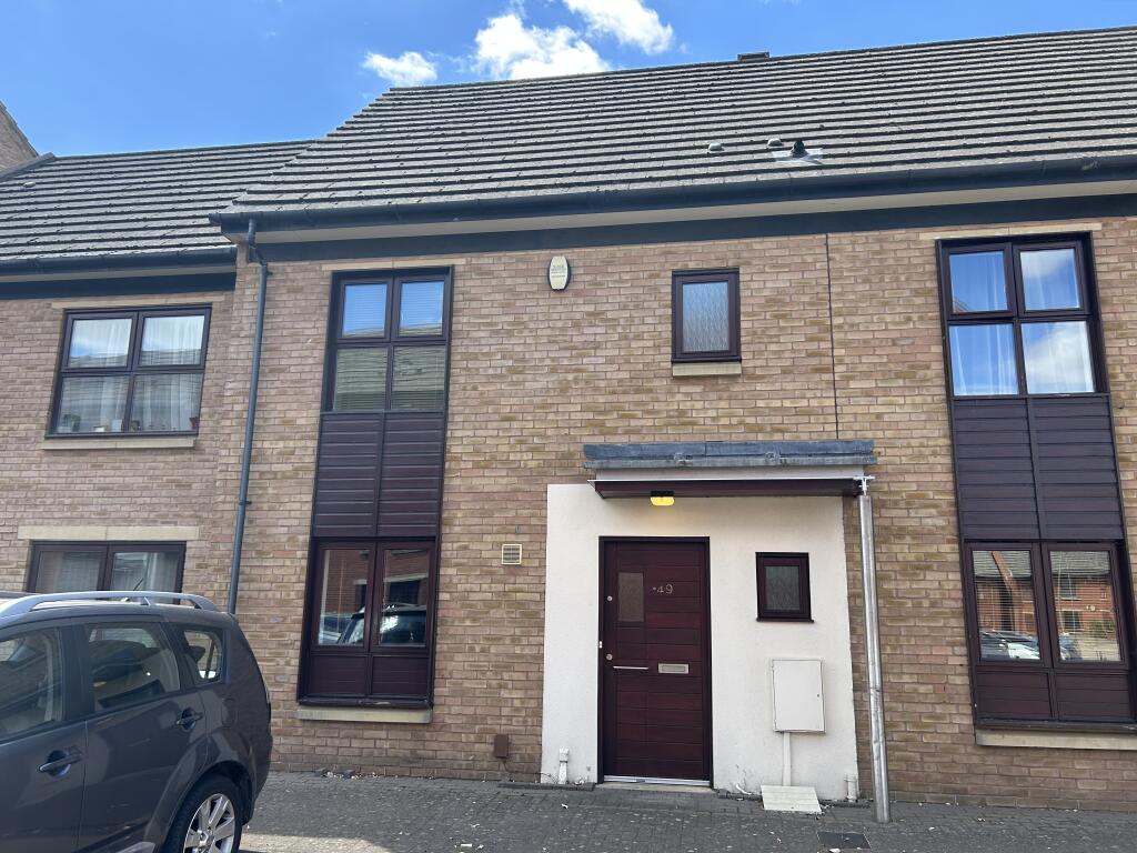 Main image of property: Park Corner, Northampton, West Northamptonshire