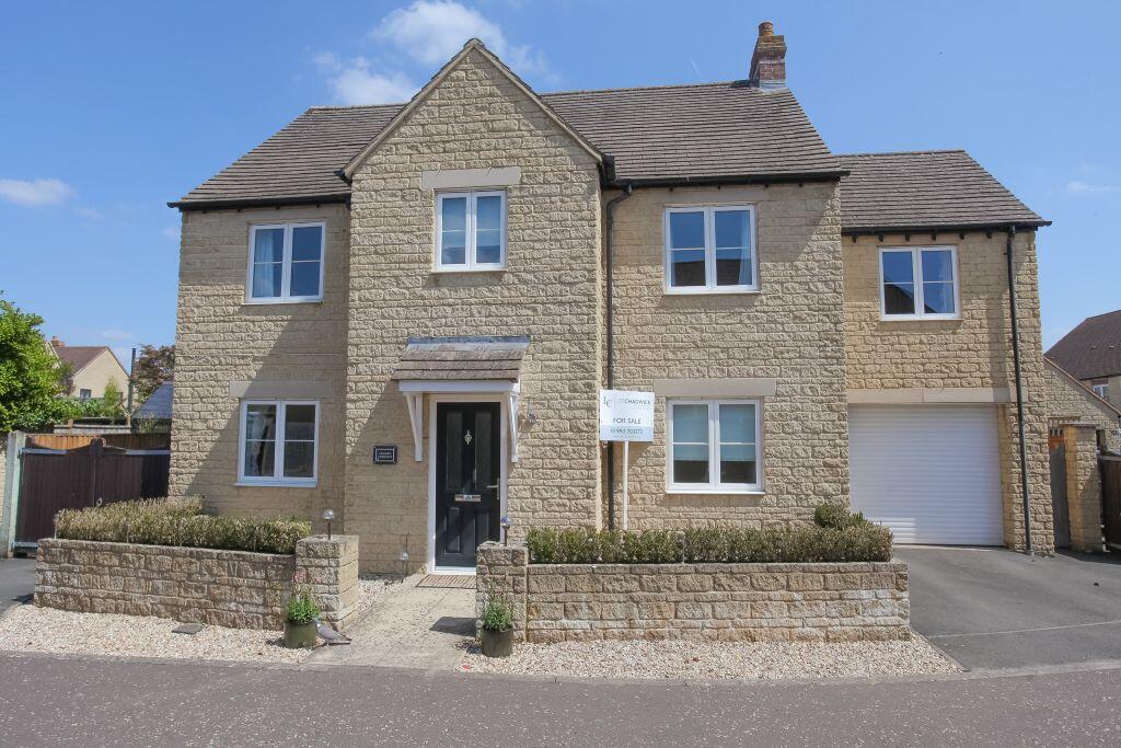 Main image of property: Barley Crescent, Carterton, Oxfordshire, OX18