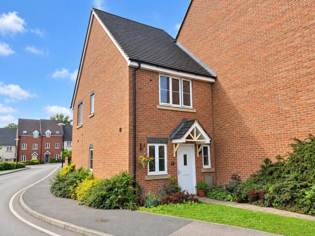 Main image of property: Pembridge Gardens, Stevenage
