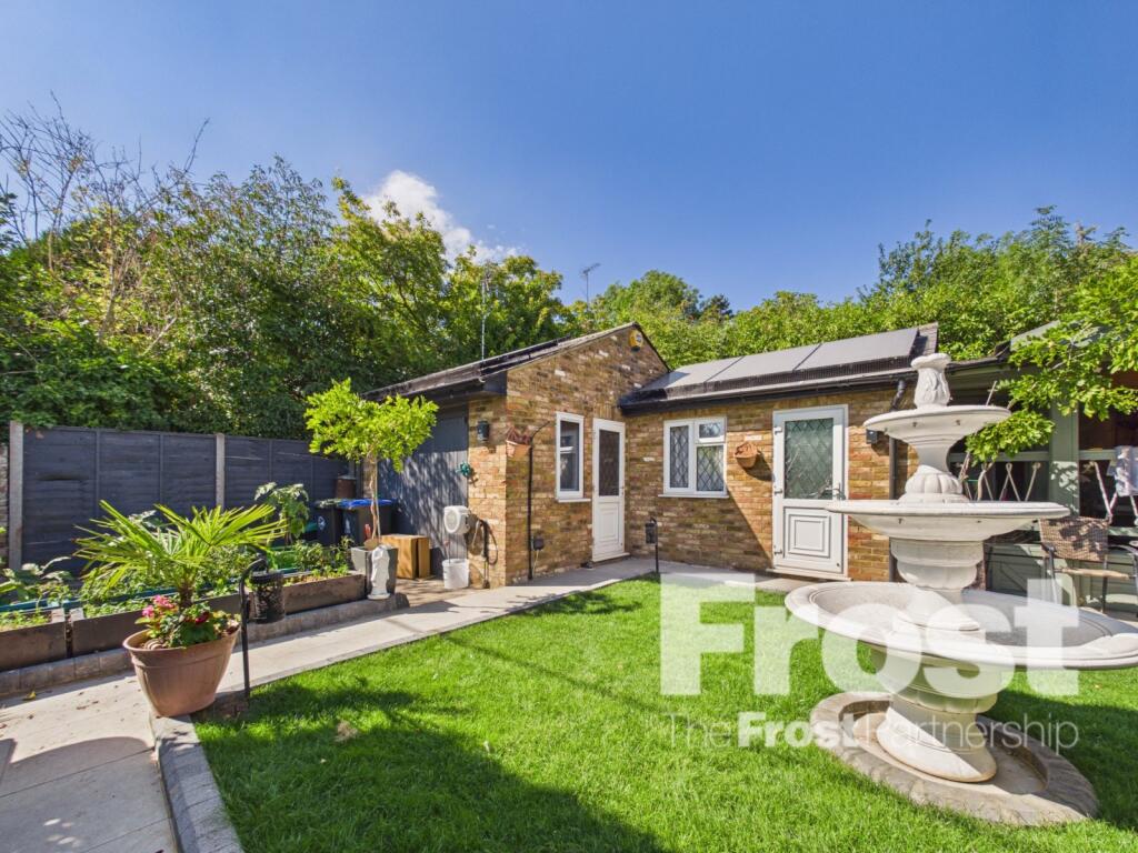Main image of property: Bangors Cottages, Norwood Lane, Iver, Buckinghamshire, SL0