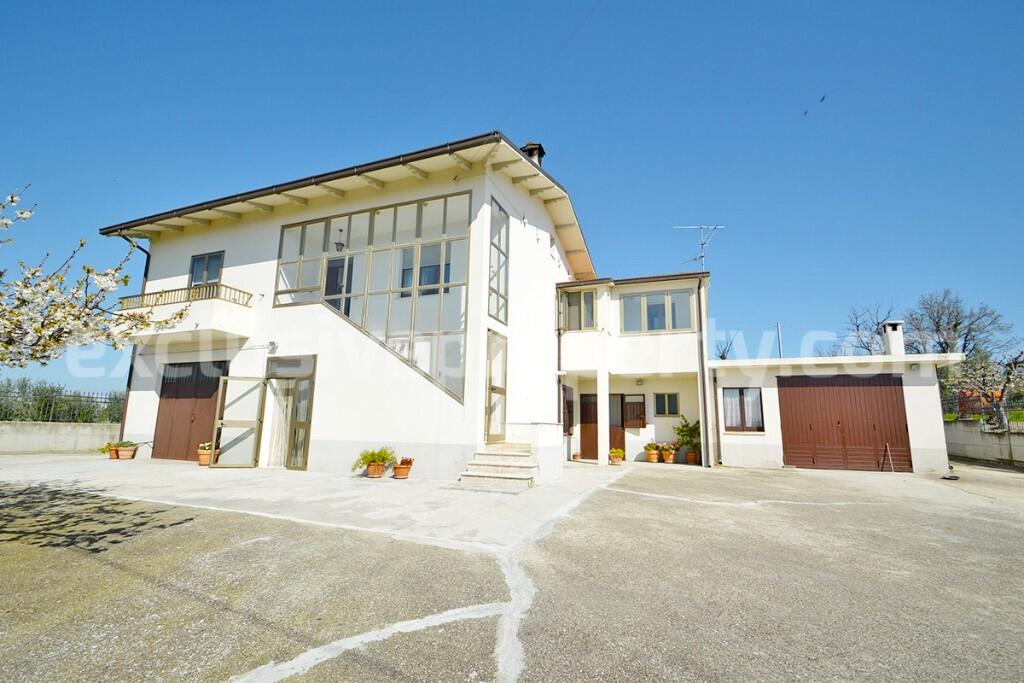 Main image of property: Tavenna, Campobasso, Molise