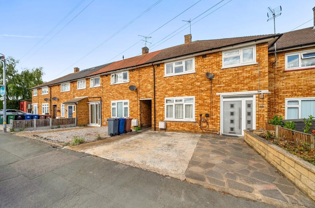 Main image of property: Usk Road, Aveley, South Ockendon, Essex, RM15 4ND