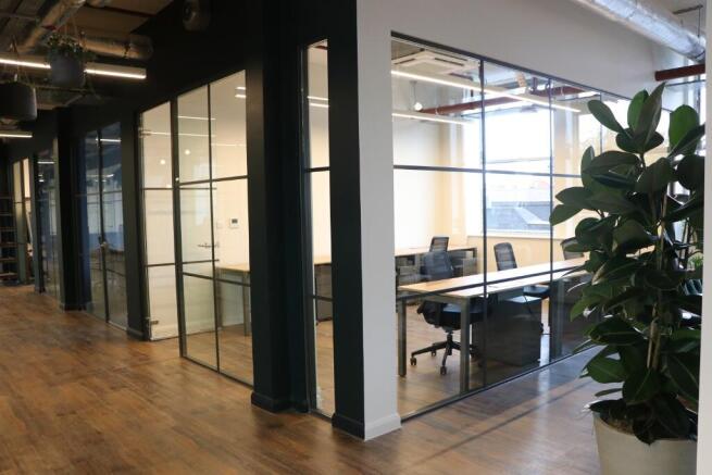 6P Office 202
