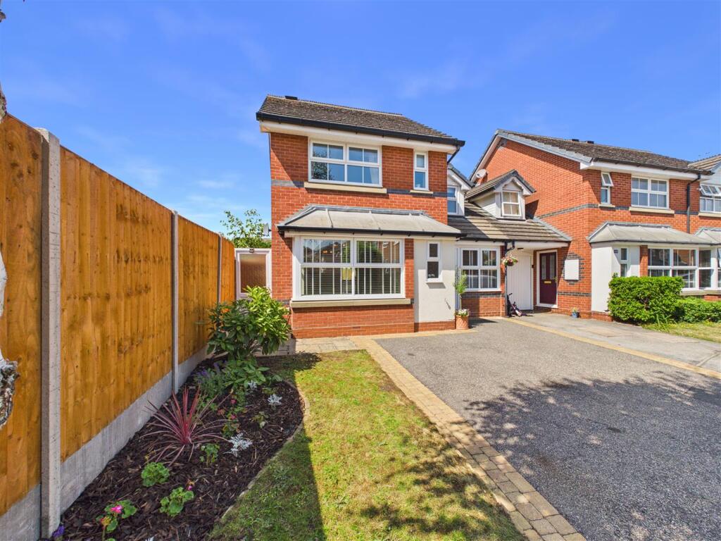 Main image of property: Ascot Close, Stratford upon Avon