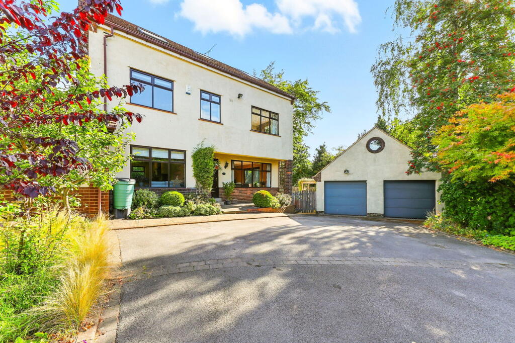 Main image of property: Wynford Grove, West Park, Leeds, LS16 6JL