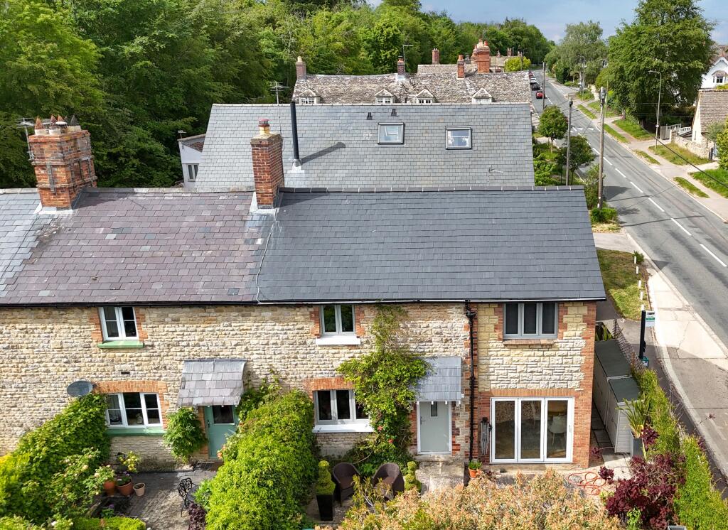 Main image of property: Manor Road, Woodstock, OX20
