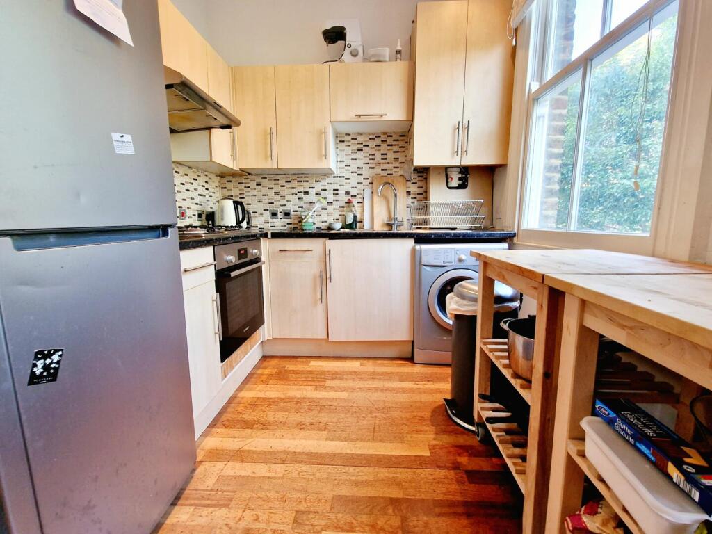 Main image of property: 27C, FFF Hartham Road, Holloway