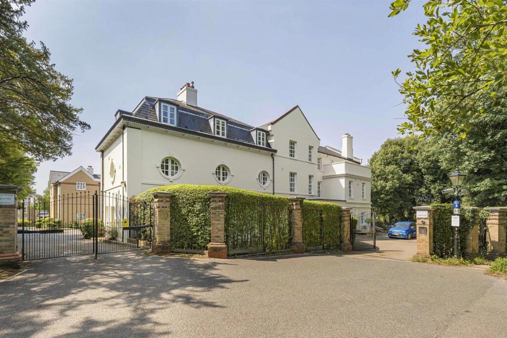 Main image of property: Ludgrove Hall, Games Road, Hadley Wood/Cockfosters, EN4