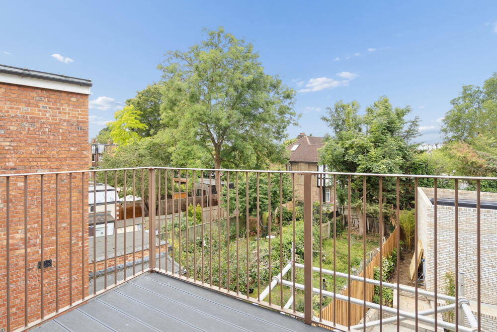 Main image of property: Lynton Road, Acton, Ealing