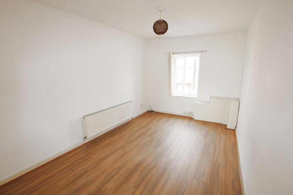 Main image of property: Lindi Avenue, Grappenhall, WA4