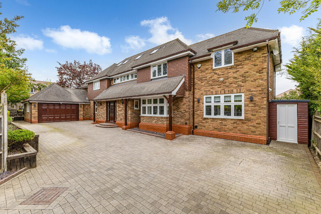 Main image of property: Wood End Road, Harpenden, AL5