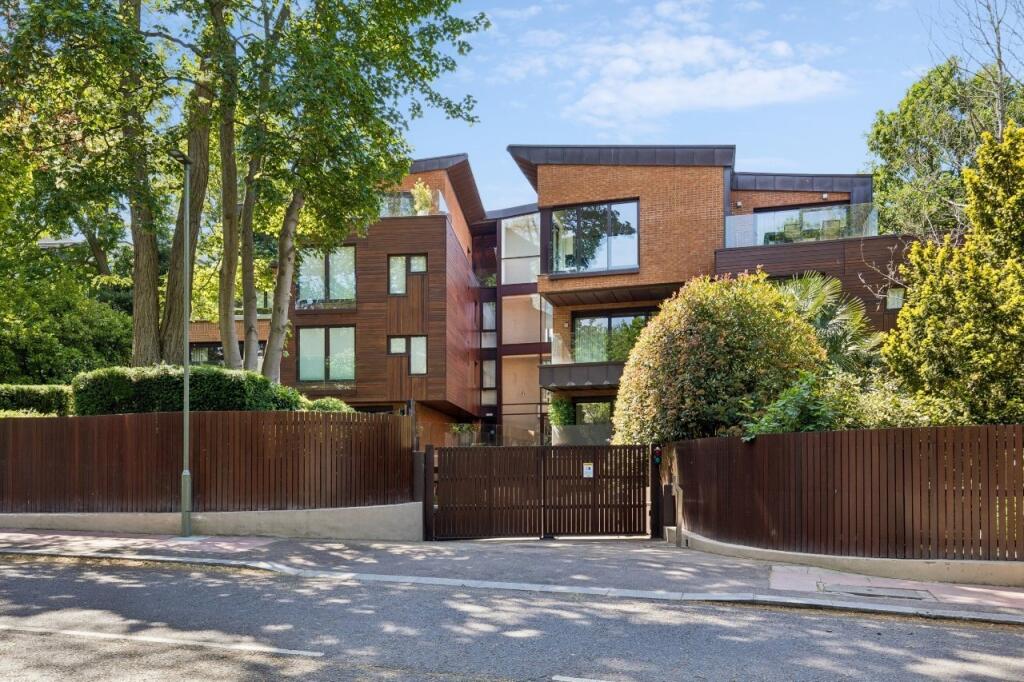 Main image of property: Oak Lodge, London