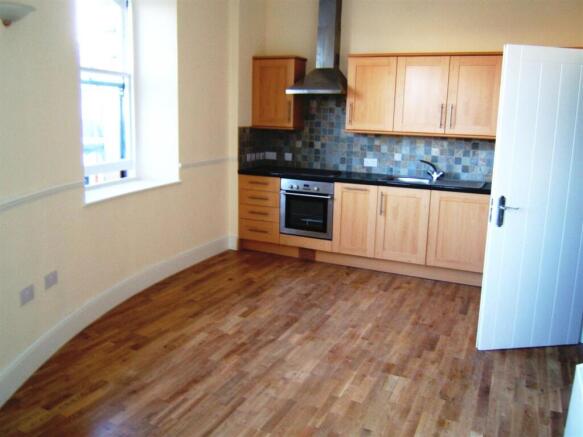 West End flat kitchen.jpg