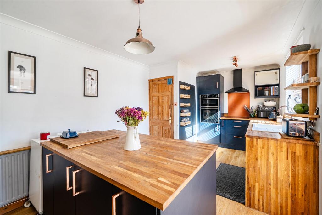 Main image of property: Fairfield Avenue, Fareham