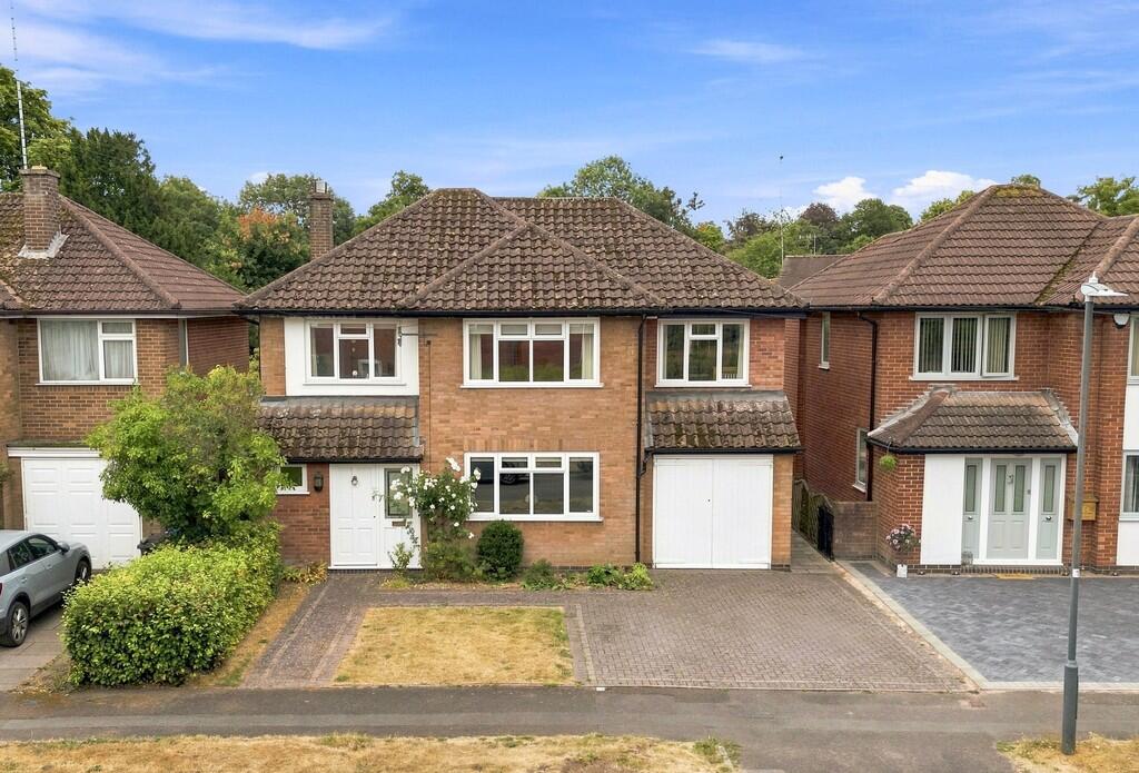 Main image of property: Pears Close, Kenilworth